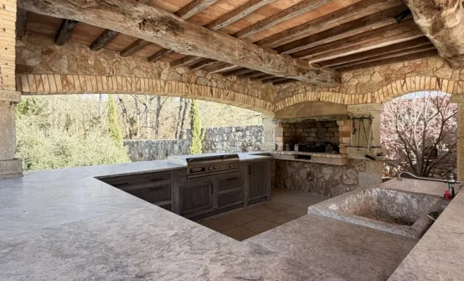 Pose de cuisine extérieur , Fayence, GHAFFARI Rénovation